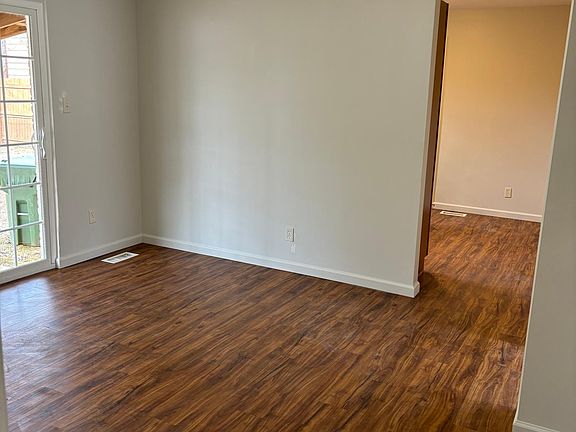 5th image of 383 Jack Coleman Dr NW