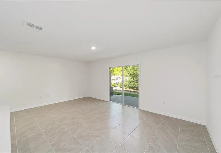 6615 SW 81st Loop — Photo 8