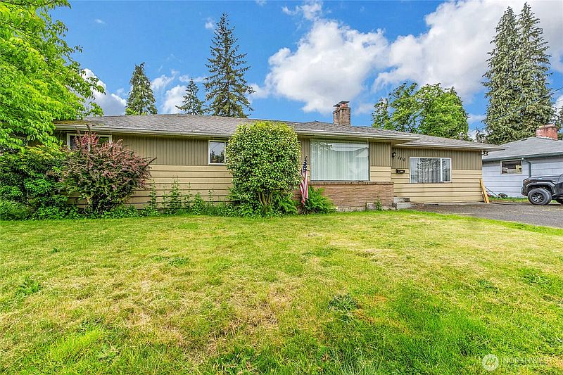 2nd image of 1410 7th Avenue SW