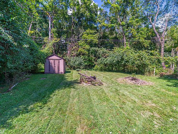 4th image of 2478 Ferris Park Dr N