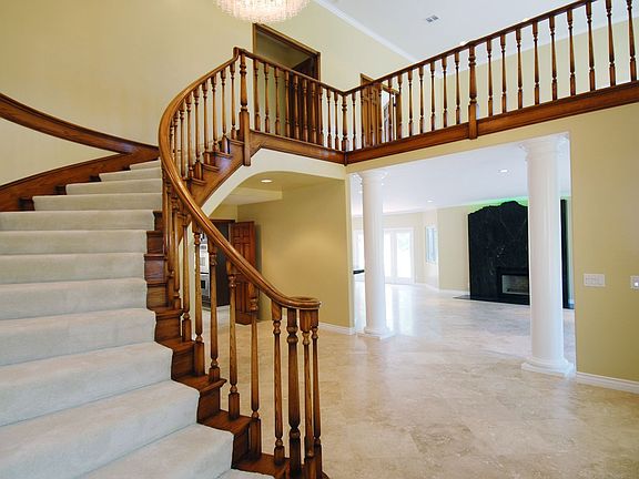 3rd image of 18044 Sweet Elm Dr