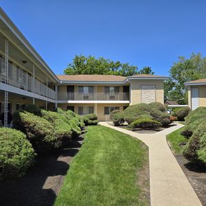 1041 N Northwest Hwy UNIT A4, Park Ridge, IL, 60068