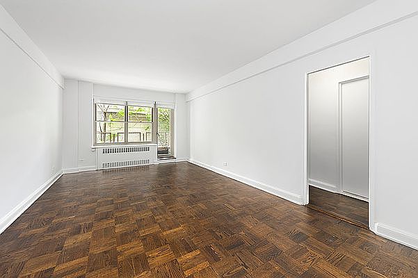 1st image of 40 Park Ave APT 4J
