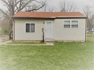811 Sparks Ave, Cahokia, IL