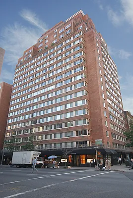 Rented by Stonehenge NYC LLC | media 23