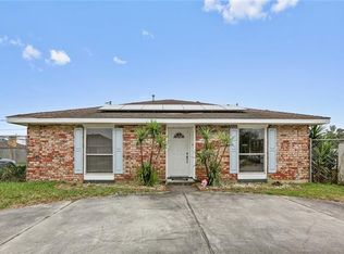 2321 Artillery Dr, Chalmette, LA 70043