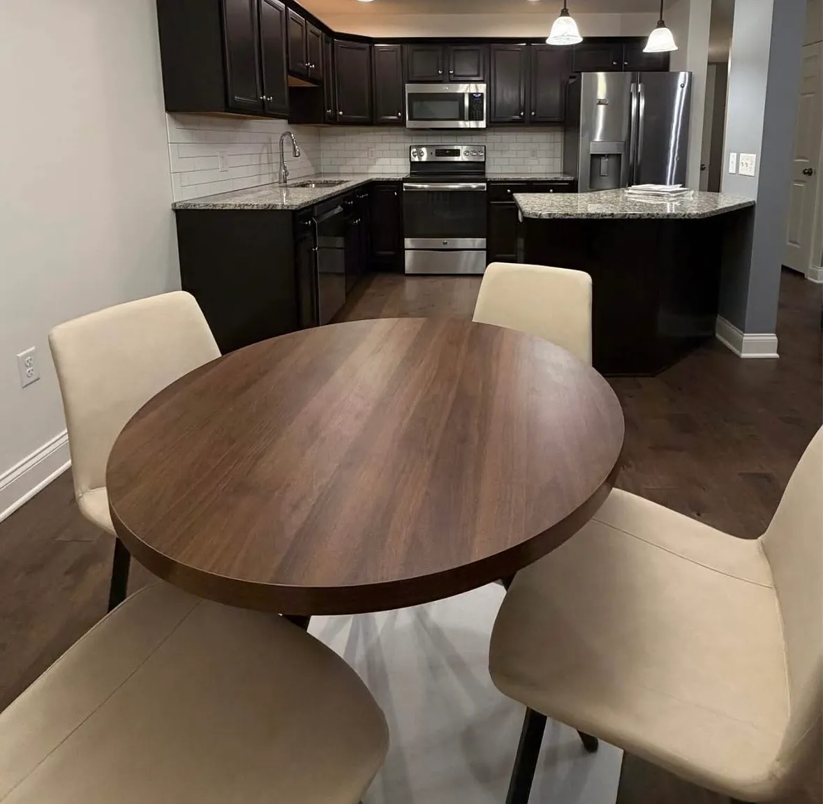 3 bed, 1445 sqft, $900 — Photo 3
