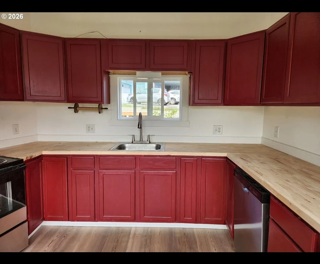 2 bed, 2.5 bath, 1058 sqft, $1,850 — Photo 2