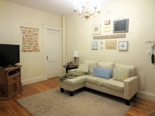 15 Park Dr APT 12A, Boston, MA 02215