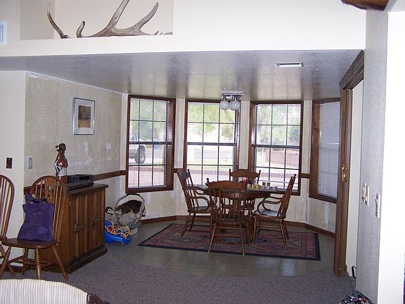 4th image of 1018 E Buena Vista Dr