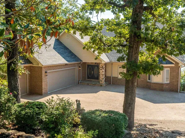 3 Ibi Ln, Hot Springs Village, AR 71909