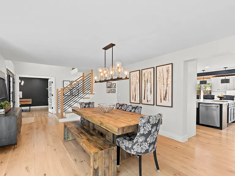7704 S Elm Ct — Photo 14