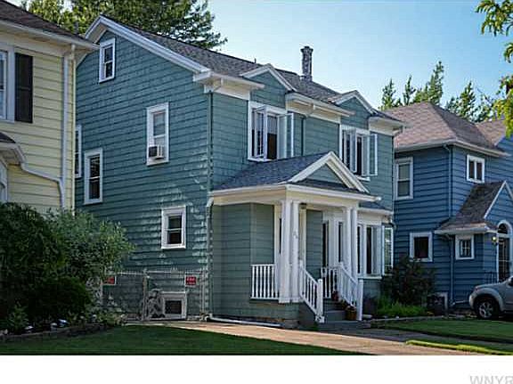 2nd image of 26 Groveland St