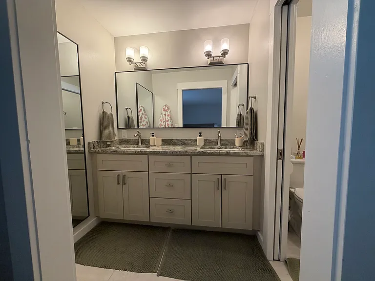 Breckenridge Dr E — Photo 8