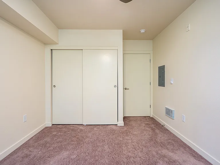Headwaters Apartments — Photo 9