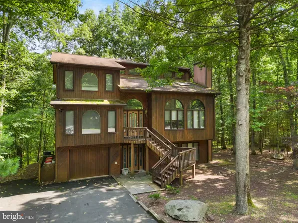 183 Hyland Dr, East Stroudsburg, PA 18301