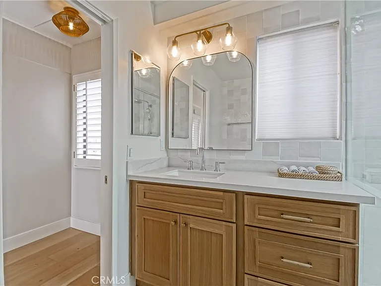 320 Marine Ave — Photo 54