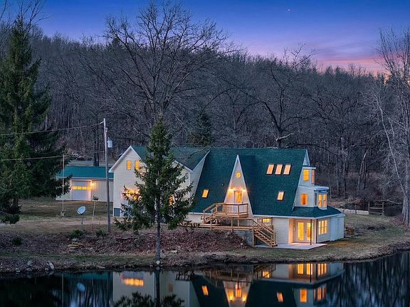 2nd image of 3891 Wellman Rd