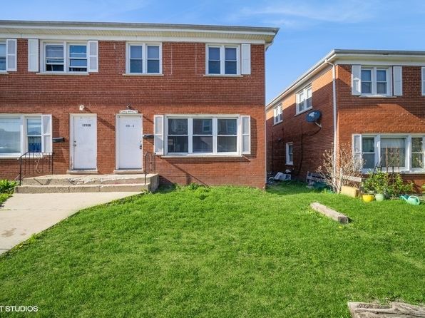 1735 N Berwick Blvd APT A, Waukegan, IL 60085