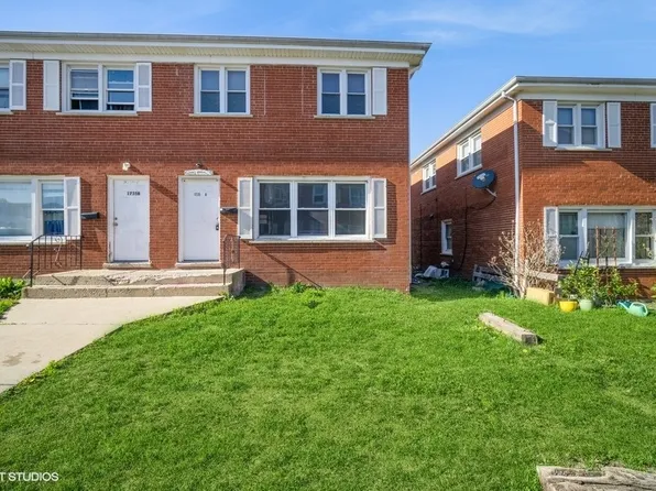1735 N Berwick Blvd APT A, Waukegan, IL 60085