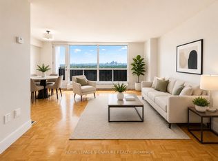 666 Spadina Ave #1503, Toronto, ON M5S 2H8