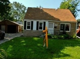 22414 Harper Lake Ave, Saint Clair Shores, MI 48080