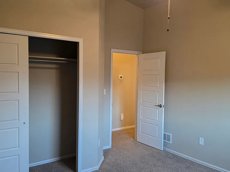1058 E Ranch Dr — Photo 13