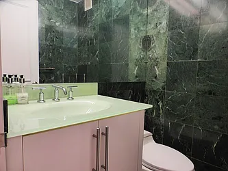 Rented by Barlavi Inc.