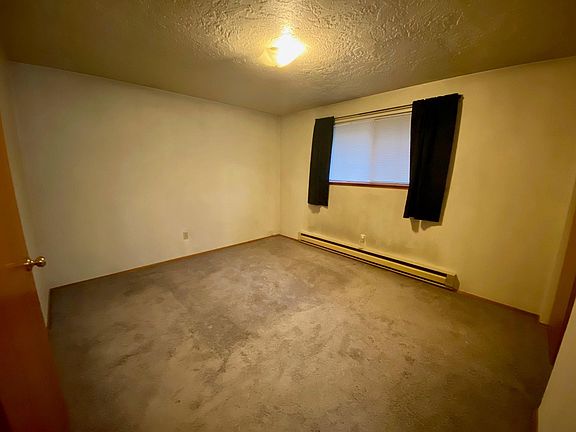 5th image of 1109 Thomas Ave