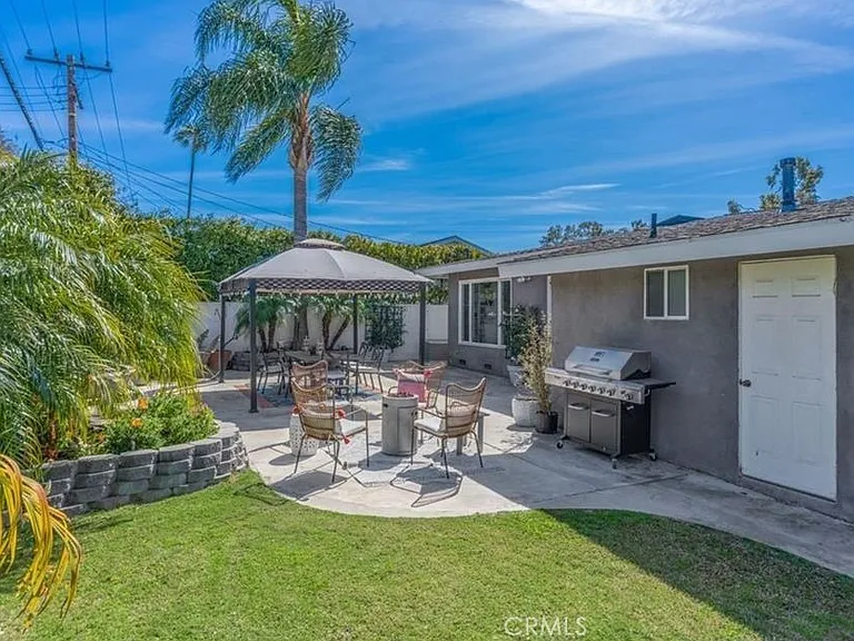 2112 Dover Dr — Photo 19