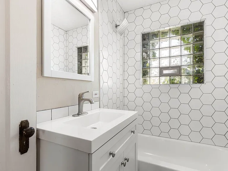 1581 Fairfax St — Photo 16