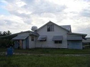 704 W Main St, Bowling Green, FL 33834