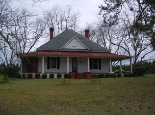 107 Hines Dr, Leslie, GA 31764