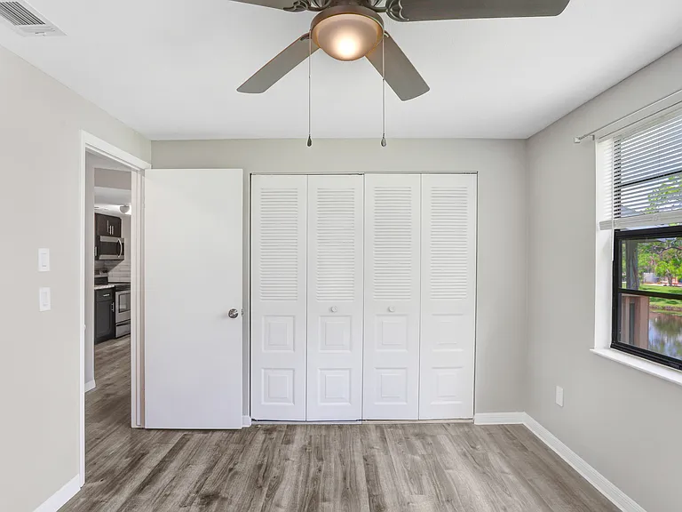 137 Hunter Lake Dr #C — Photo 18