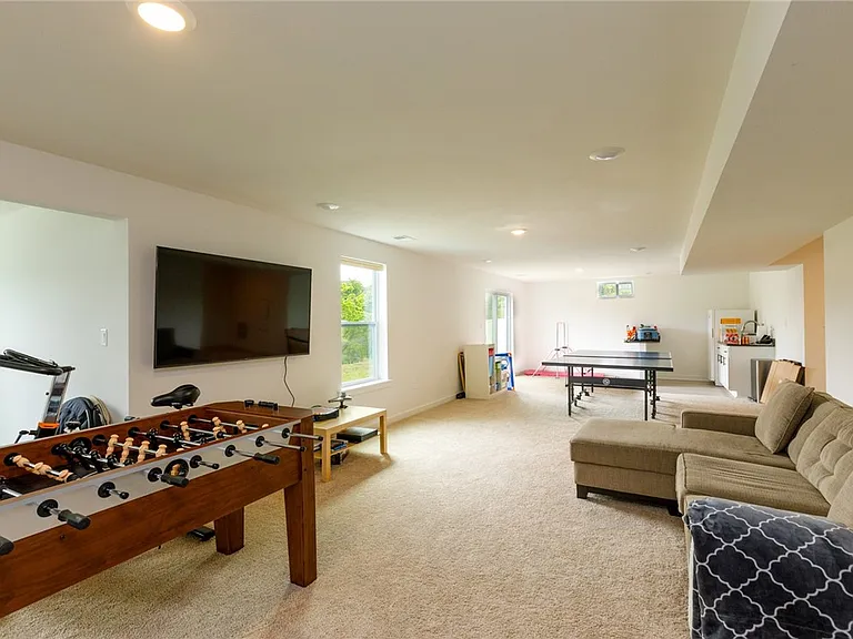 109 Mesa Dr — Photo 26