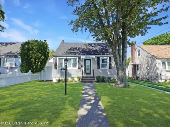 381 Lathrop Ave, Staten Island, NY 10302