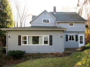 567 Forest Lawn Rd, Webster, NY 14580