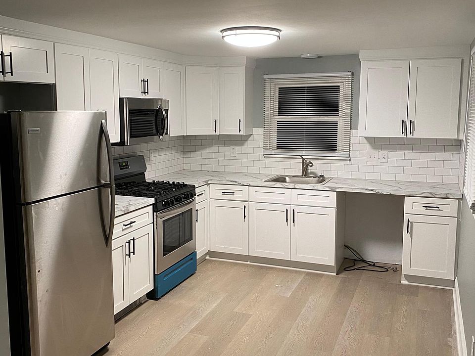 1st image of 173 Country Pkwy Floor 1