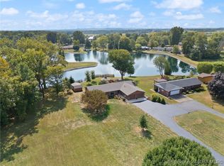 2207 W Robin Rd, Scottsburg, IN 47170