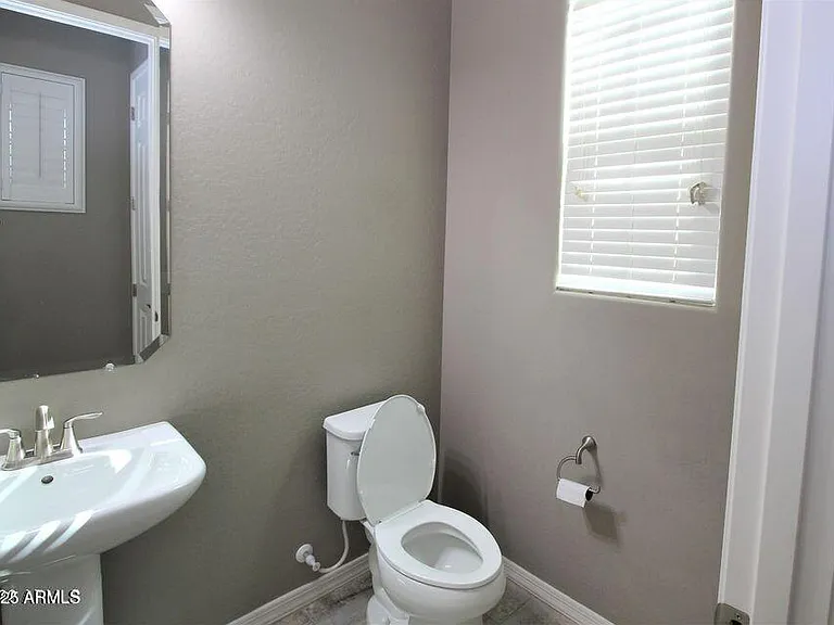 480 E Torrey Pines Pl — Photo 7