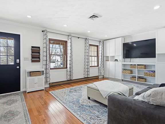 5th image of 708 Damon Dr