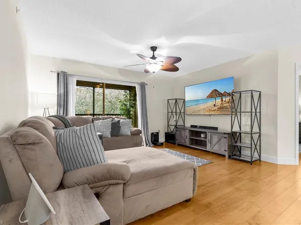 8870 Colonnades CT W #336, BONITA SPRINGS, FL 34135