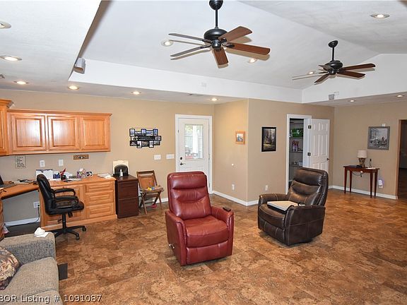 5th image of 1443 Austin Ln