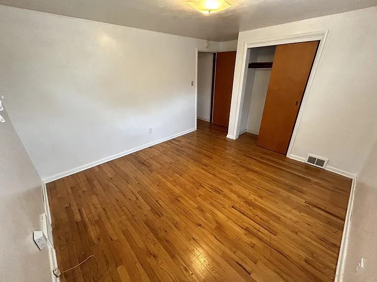 1617 Basil St — Photo 10
