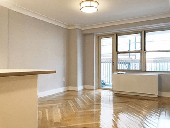 4th image of 50 W 93rd St #504G