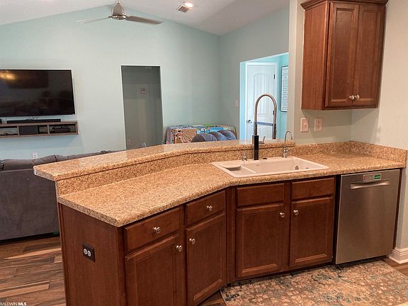 4th image of 21558 Asher Ln
