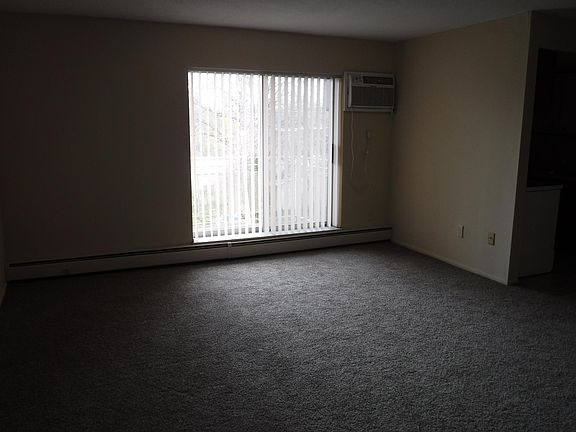 2nd image of 1277 Cove Ave APT 307