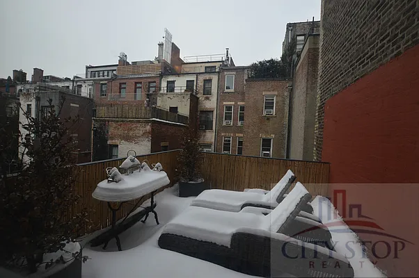 Rented by City Stop Realty | media 79