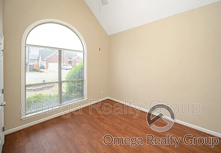 2161 Parsons Dr — Photo 29