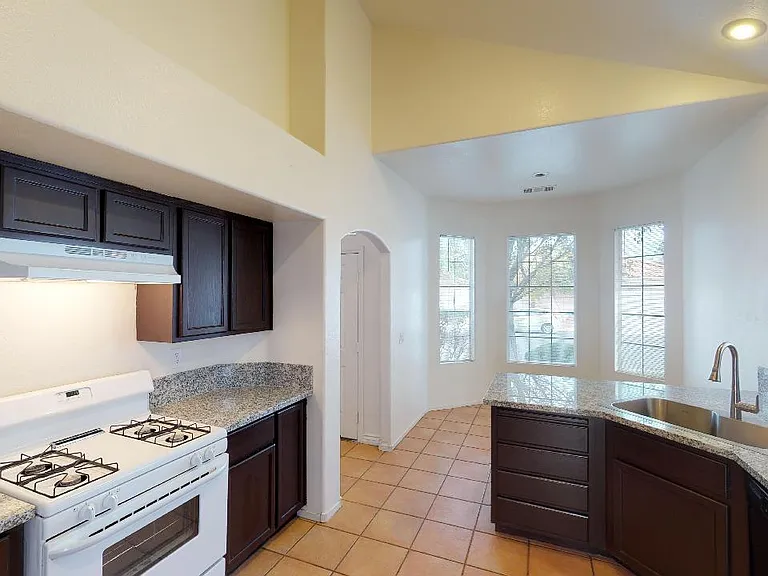 10005 Mystic Dance St — Photo 13